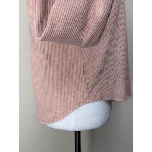 HOLLISTER Waffle Knit Pullover Top Sz M Soft Pink V-Neck Long Sleeves Casual - Picture 5 of 13